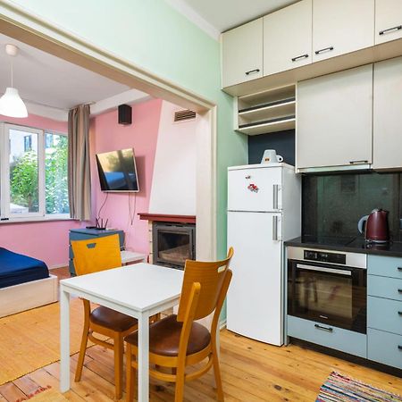 Apartament Sofia'S 1Bd Colourful Getaway Near Ndk Zewnętrze zdjęcie