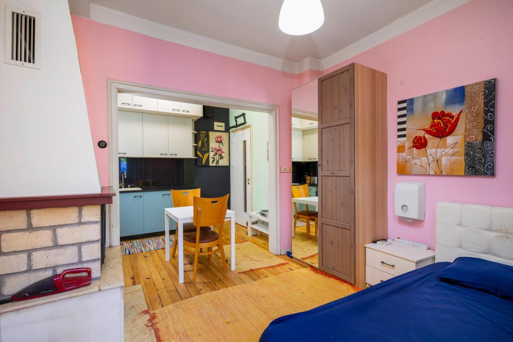 Apartament Sofia'S 1Bd Colourful Getaway Near Ndk Zewnętrze zdjęcie